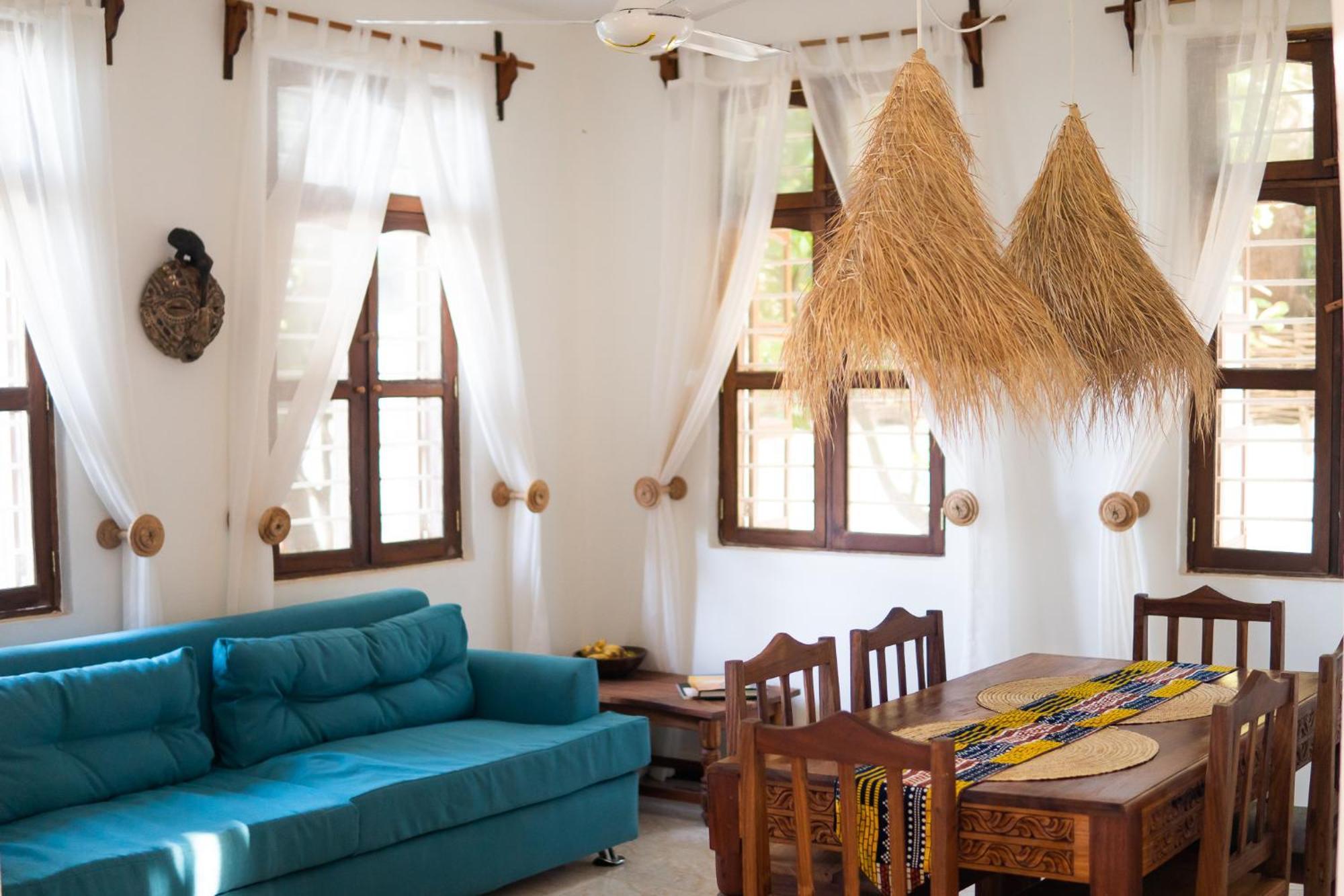 Kima Serviced Beach House & Suites Bwejuu Exterior photo